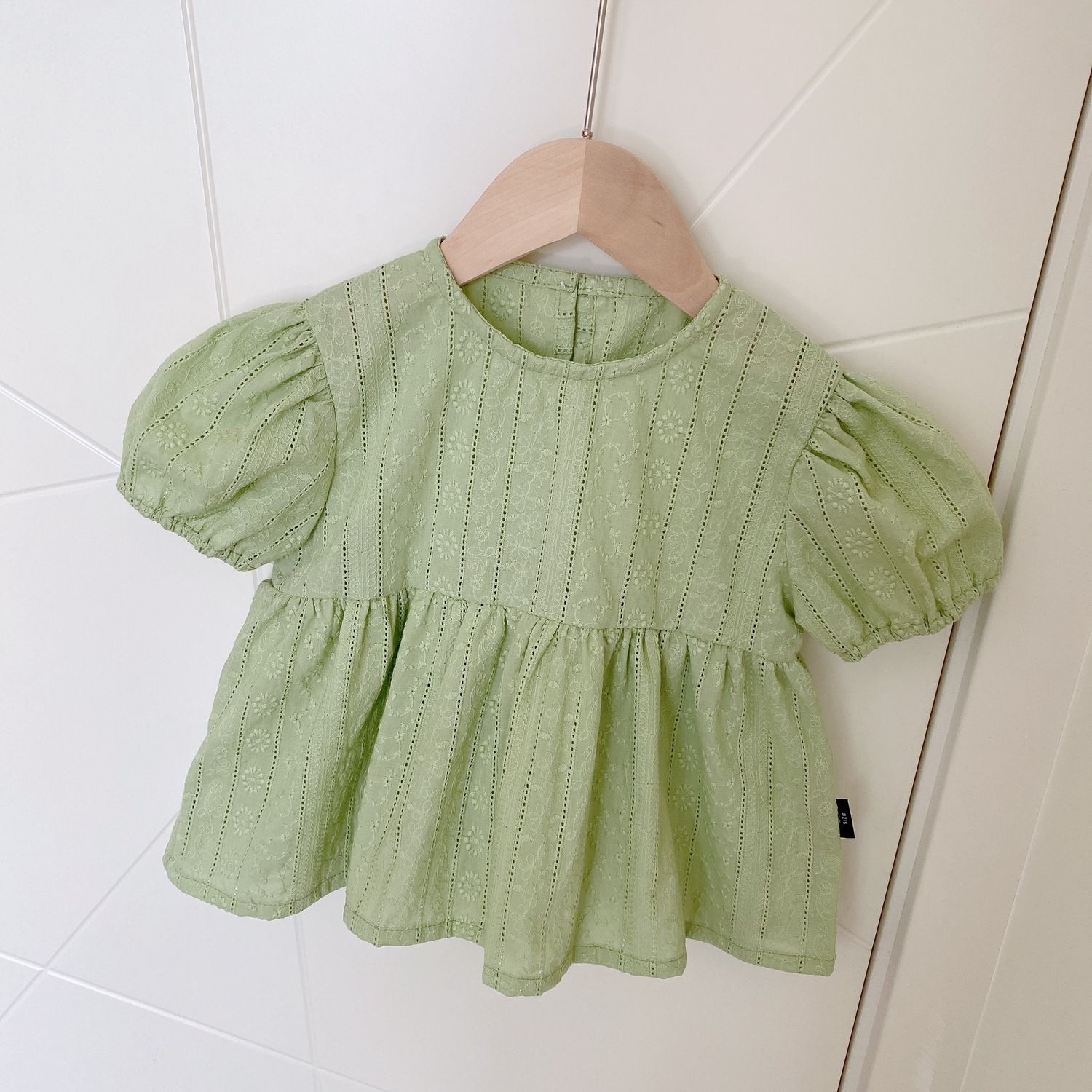 2026 새로운 여름 아기 소녀 퍼프 슬리브 블라우스  - Baby Clothing Korea 리뷰 및 가격